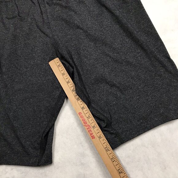 LULULEMON Short Men M Gray Pace Breaker 2 Pocket Draw Nylon Performance Knit - Picture 12 of 15